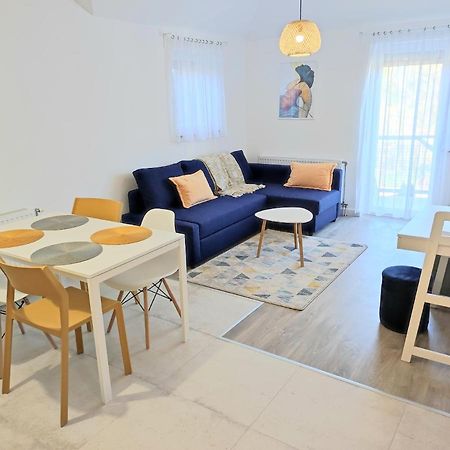 Arnyas Apartmanhaz บาลาตอนแลลเล ภายนอก รูปภาพ