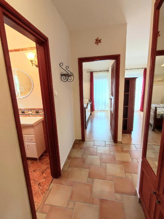 Arnyas Apartmanhaz บาลาตอนแลลเล ภายนอก รูปภาพ
