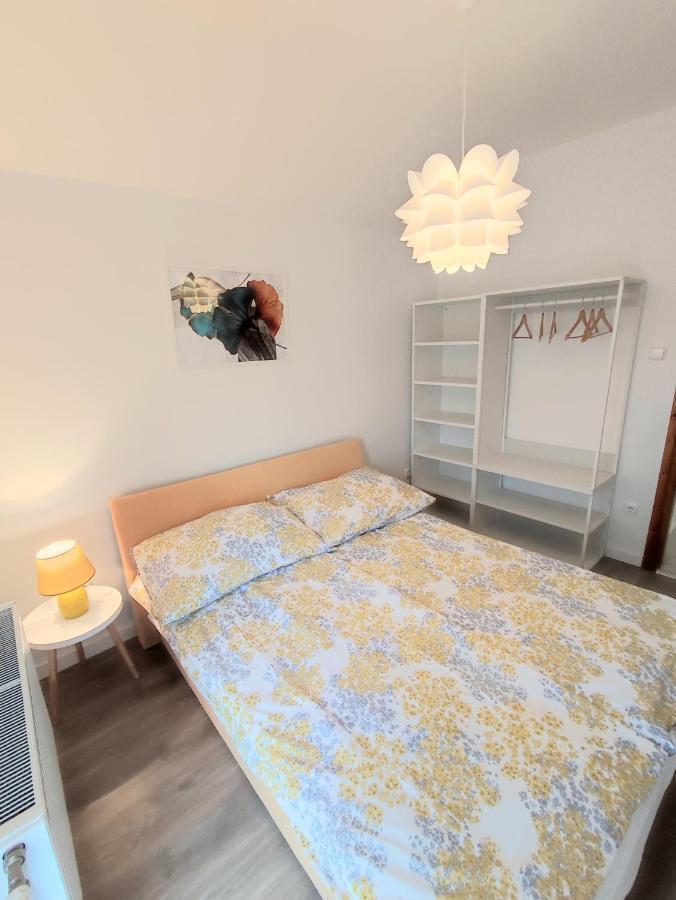 Arnyas Apartmanhaz บาลาตอนแลลเล ภายนอก รูปภาพ